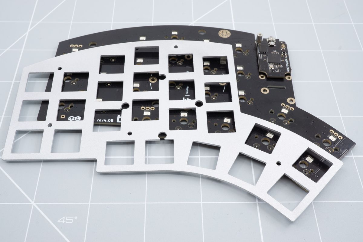 Top plate alignment