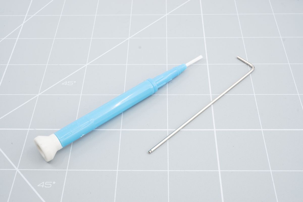 The 1.5mm allen key and a plastic screwdriver