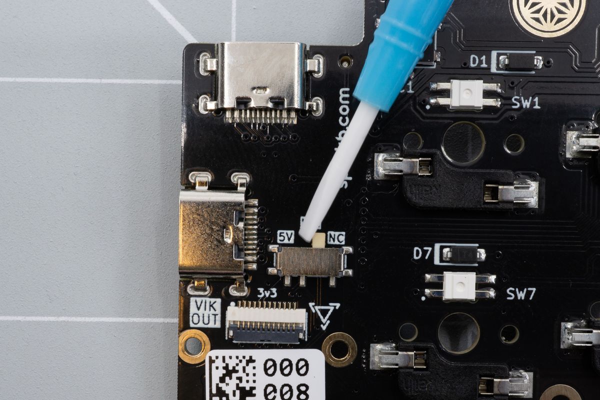 Setting the VIK voltage selector